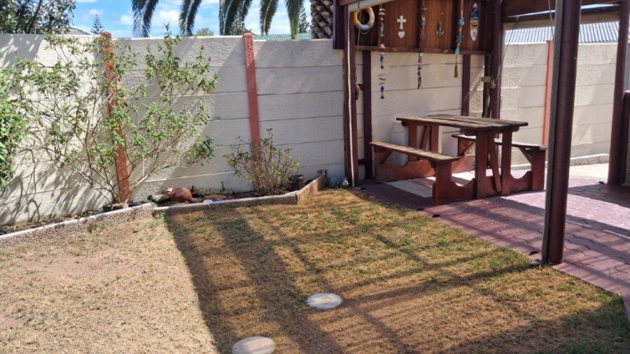 3 Bedroom Property for Sale in Stilbaai Wes Western Cape